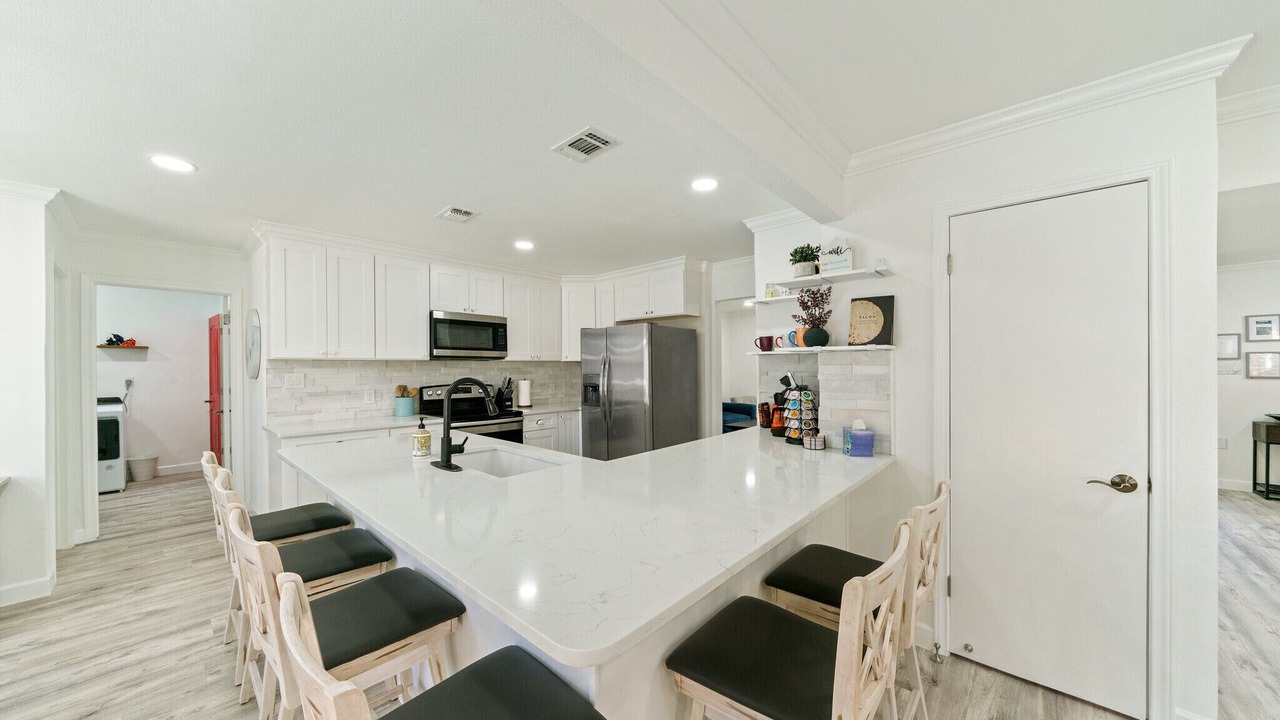 Photo of Kitchen in North Central Thousand Oaks