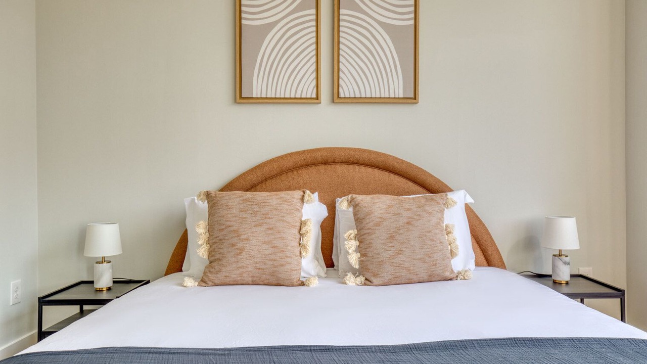 Photo of Bedroom in Historic Downtown