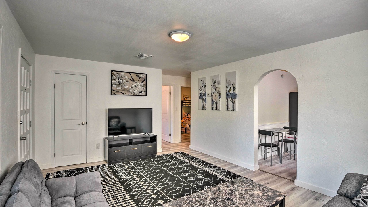 Photo of Livingroom in Kingston