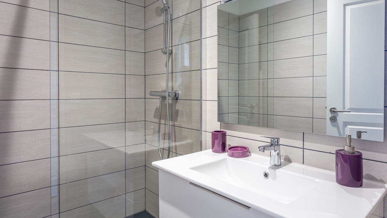 Photo of Bathroom in Saint-Coulomb