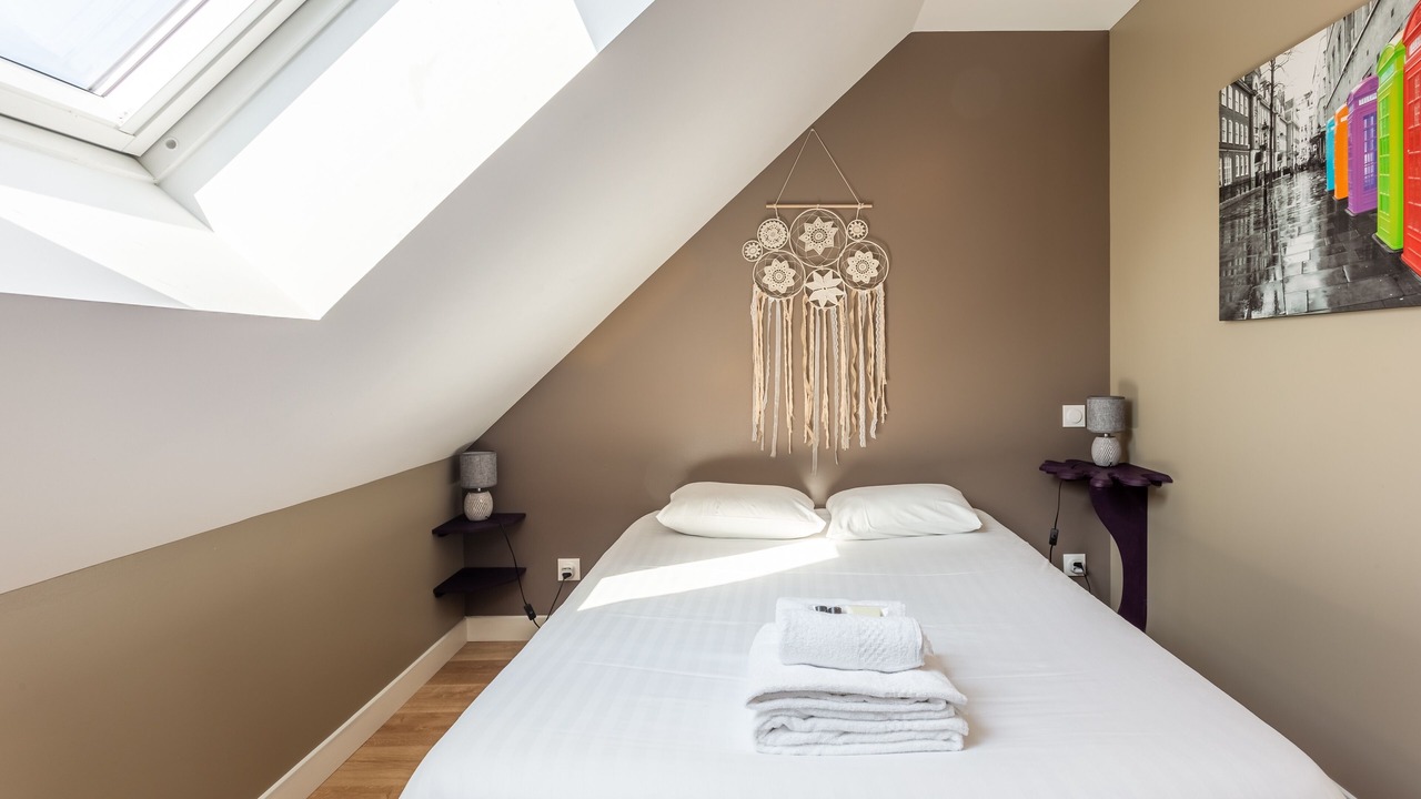 Photo of Bedroom in Saint-Coulomb