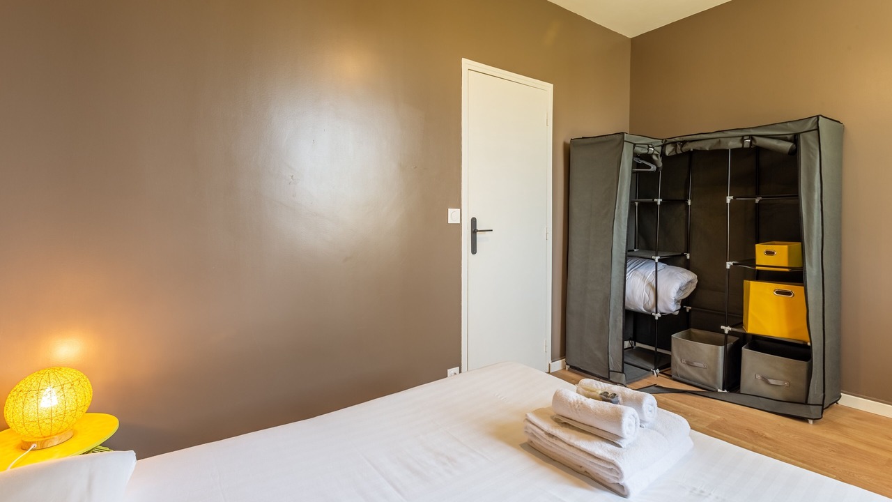 Photo of Bedroom in Saint-Coulomb