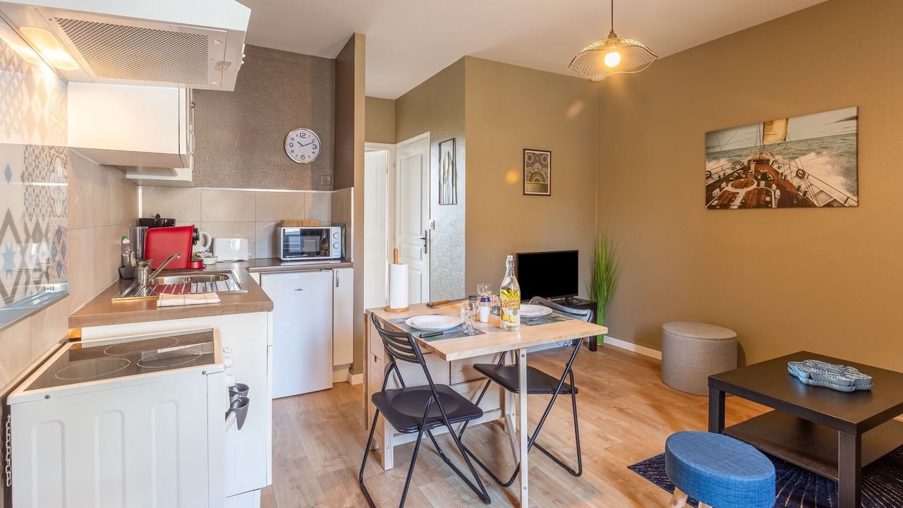 Photo of Kitchen in Saint-Coulomb
