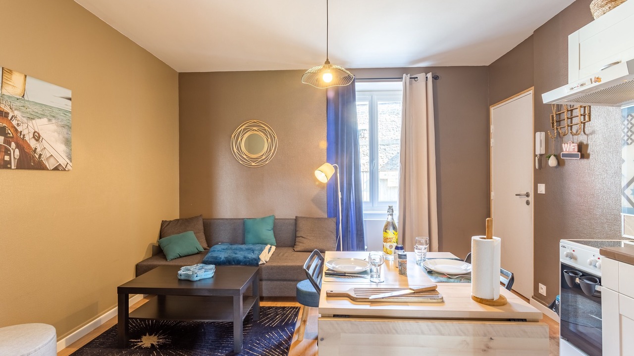Photo of Livingroom in Saint-Coulomb