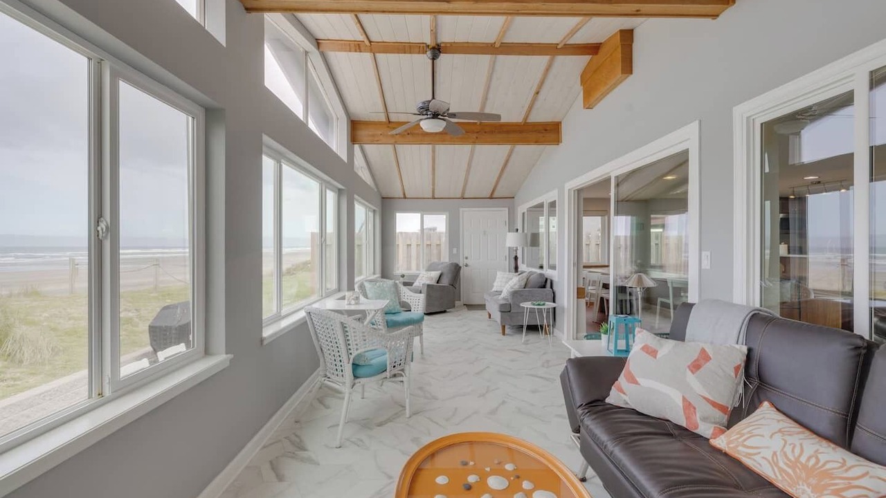 Photo of Bedroom in Rockaway Beach