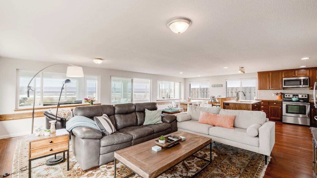 Photo of Bedroom in Rockaway Beach