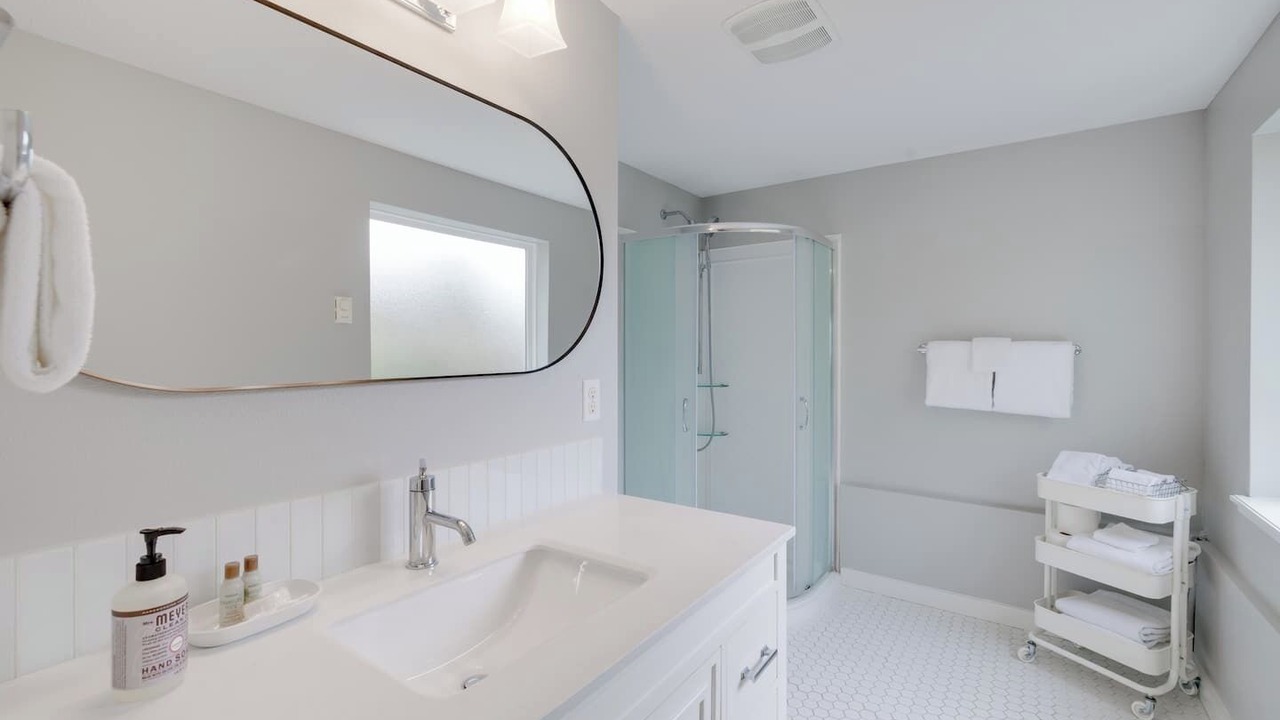 Photo of Bathroom in Rockaway Beach