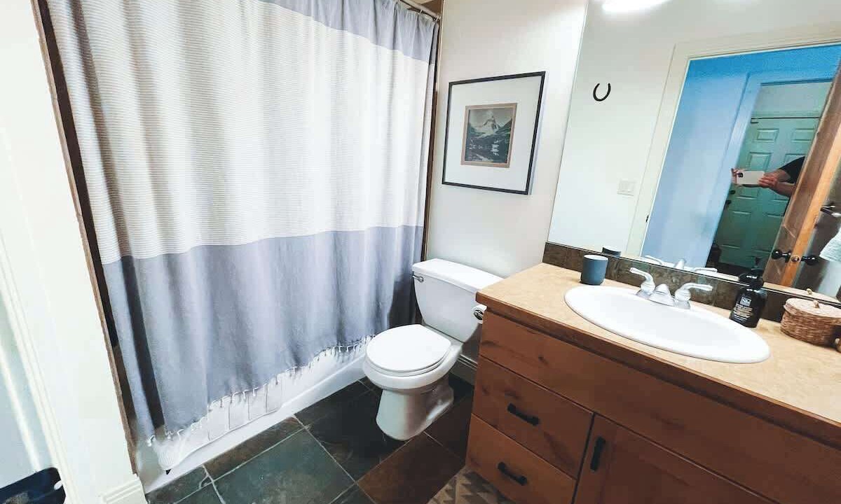 Photo of Bathroom in Eden