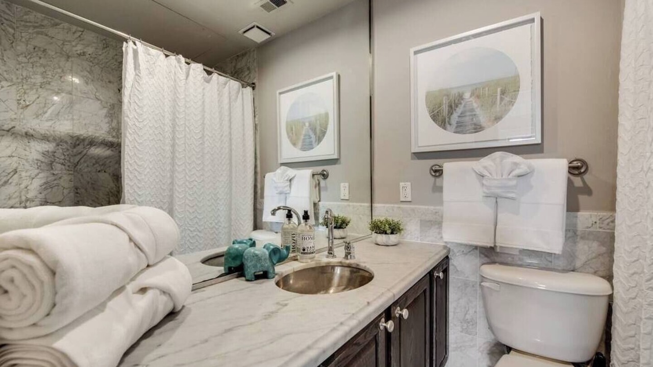 Photo of Bathroom in Old East Dallas