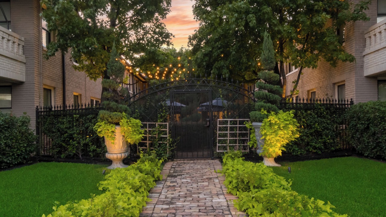 Photo of Outdoor in Old East Dallas