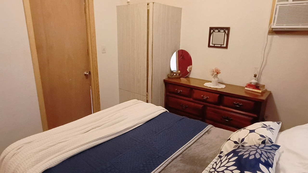 Photo of Bedroom in Glenwood