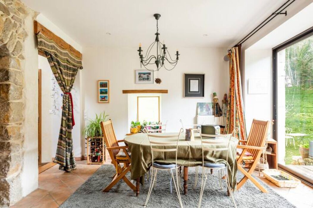 Photo of Others in Passenans