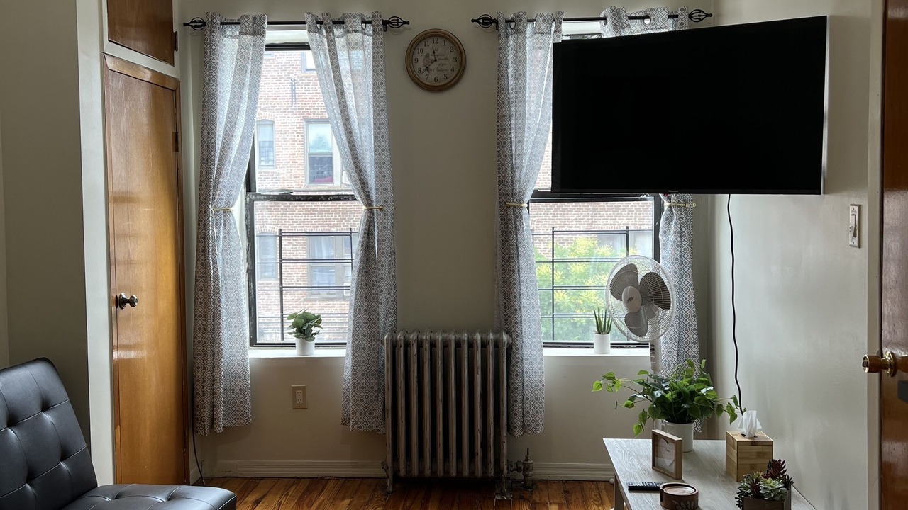 Photo of Livingroom in Flatbush