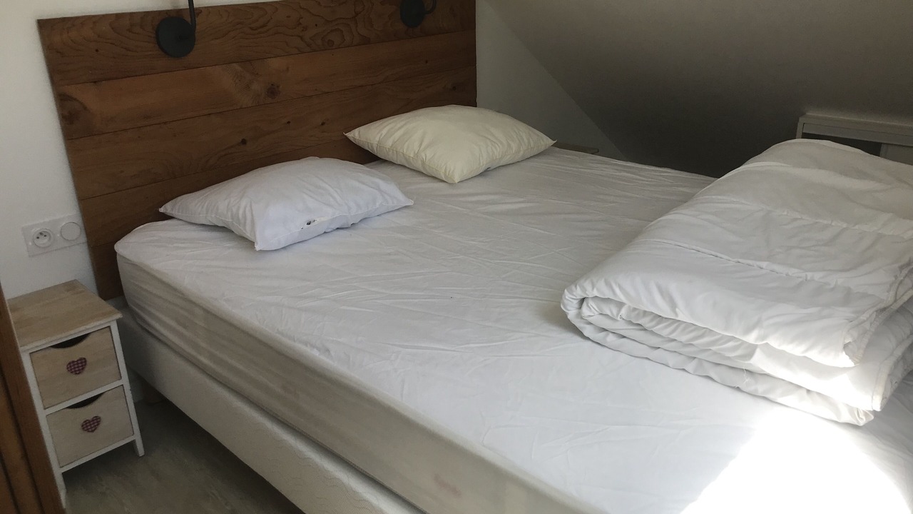 Photo of Bedroom in Genos
