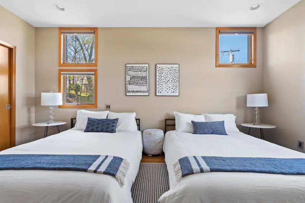 Photo of Bedroom in Miller Beach