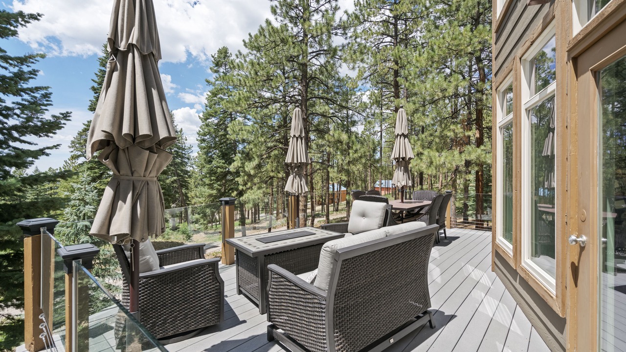 Photo of Outdoor in Forest Lakes