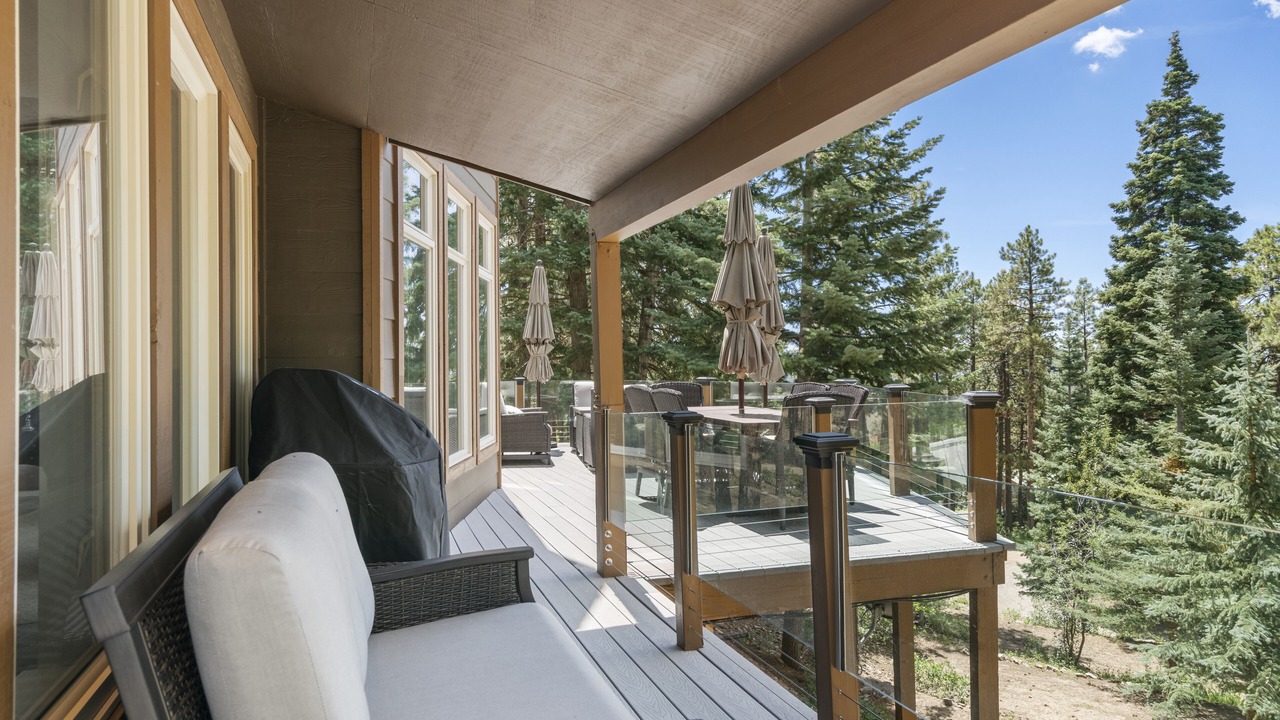 Photo of Patio Balcony in Forest Lakes