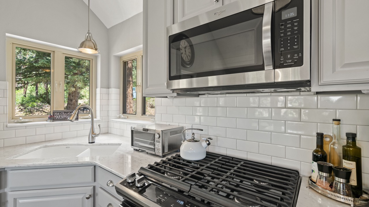 Photo of Kitchen in Forest Lakes