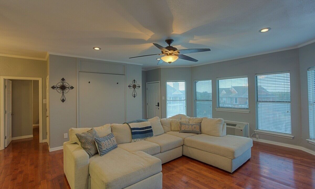 Photo of Livingroom in Pottsboro