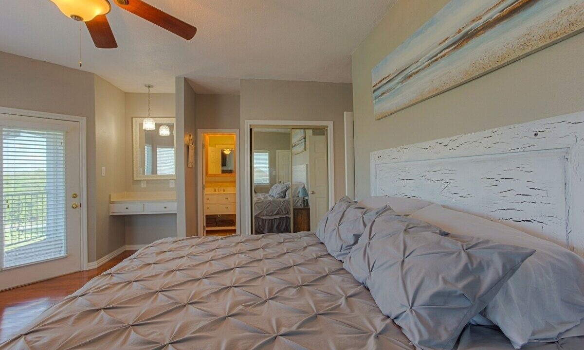 Photo of Bedroom in Pottsboro