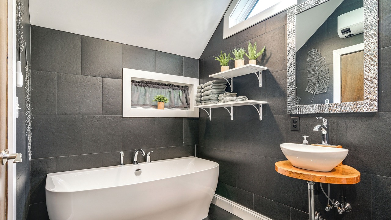 Photo of Bathroom in Delta