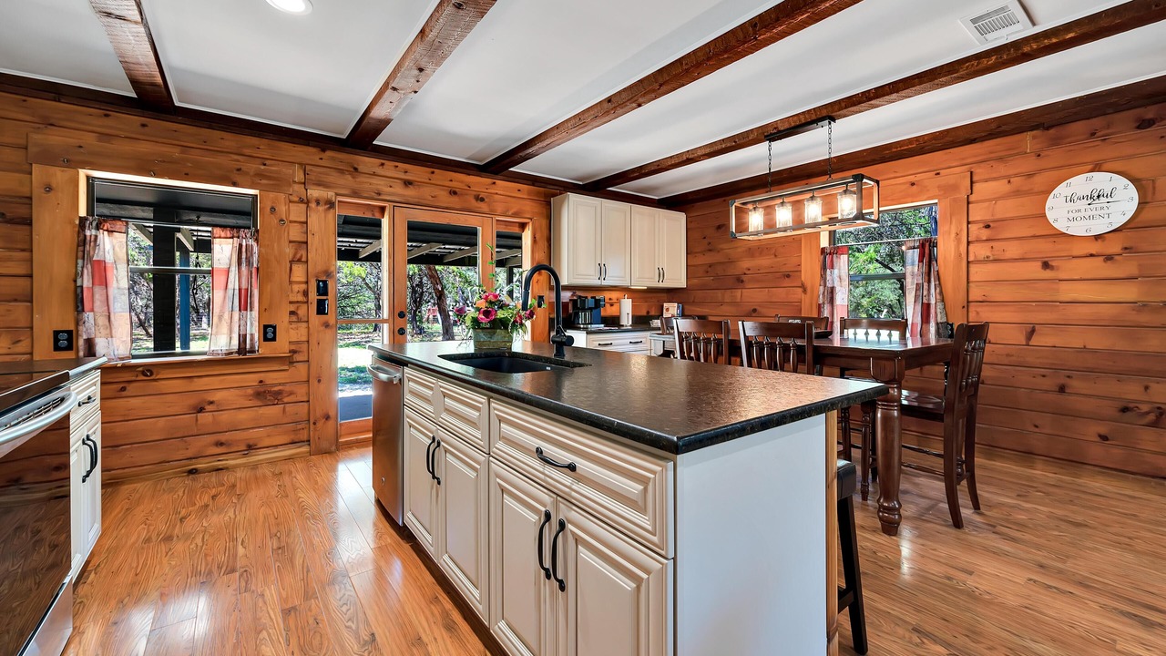 Photo of Kitchen in China Spring