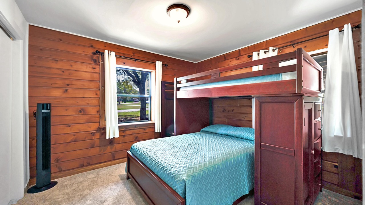 Photo of Bedroom in China Spring
