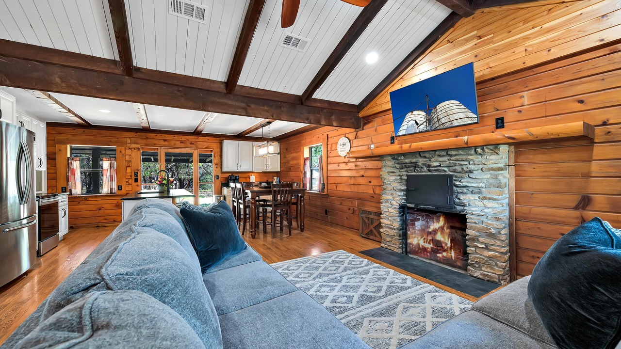 Photo of Livingroom in China Spring