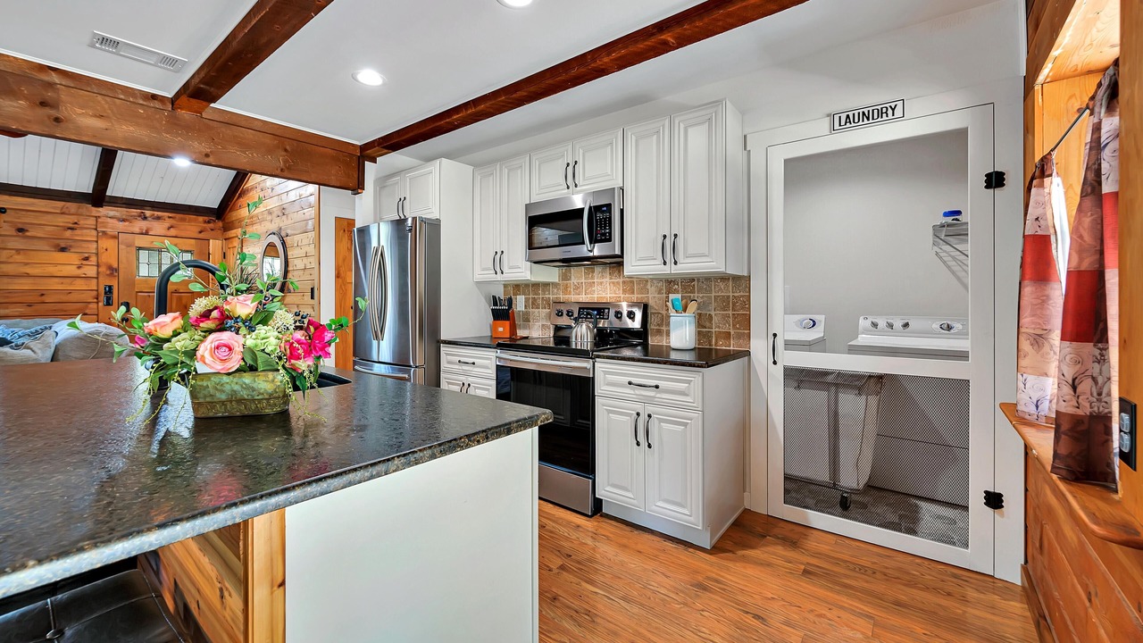 Photo of Kitchen in China Spring