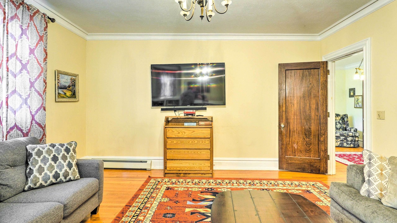 Photo of Livingroom in Olean