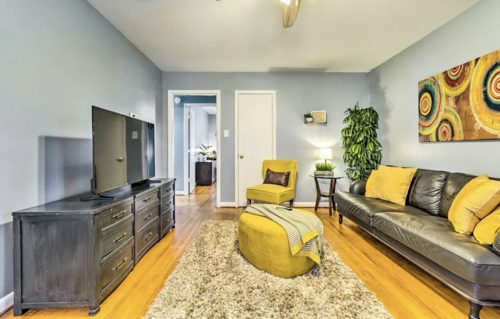 Photo of Livingroom in Hillcrest