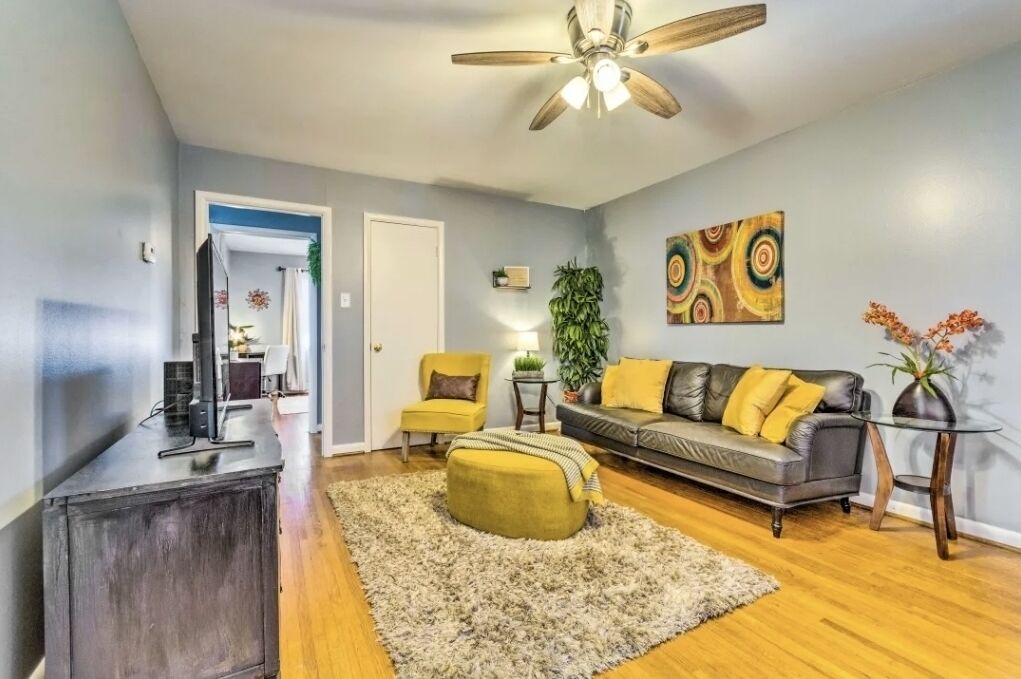 Photo of Livingroom in Hillcrest