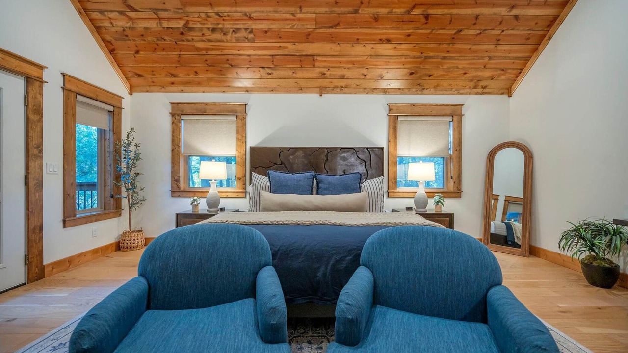 Photo of Bedroom in Broken Bow