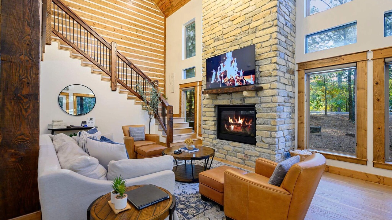 Photo of Livingroom in Broken Bow