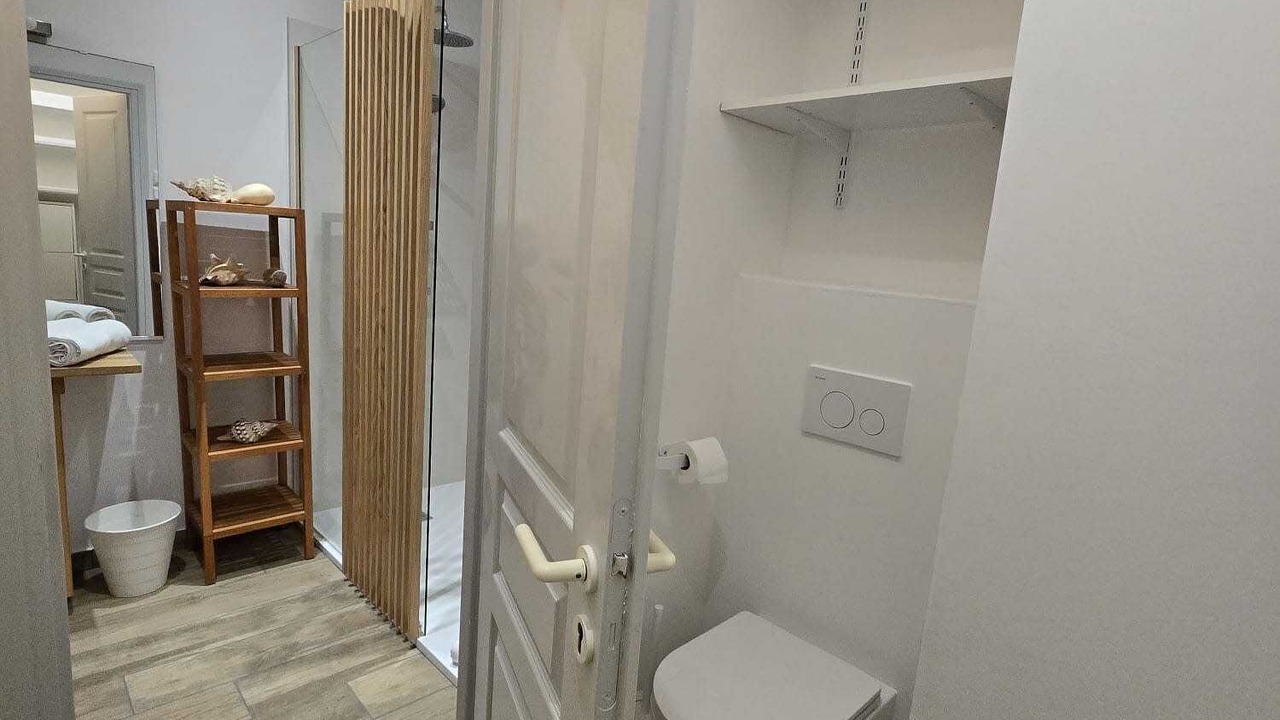 Photo of Bathroom in Saouzelong - Rangueil