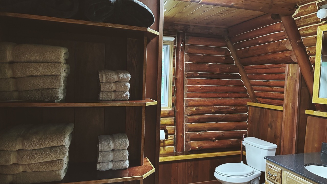 Photo of Bathroom in White Cloud