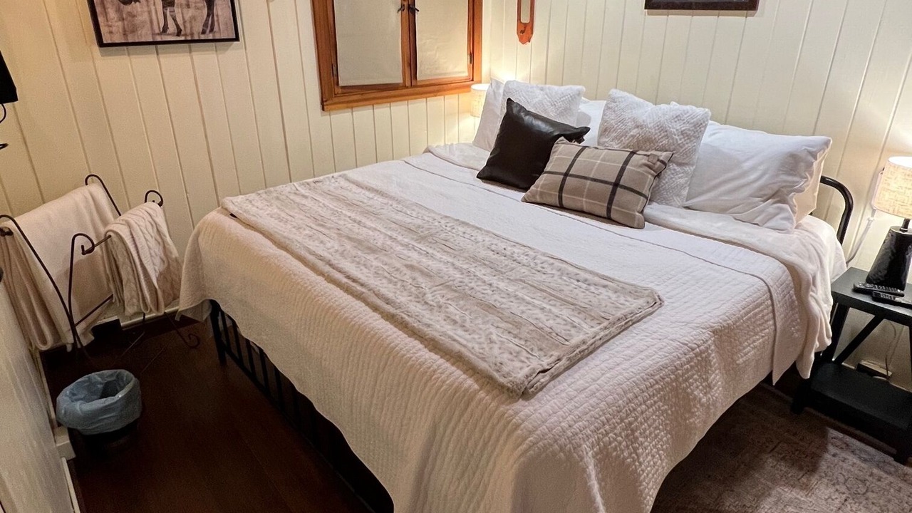Photo of Bedroom in Harbor Springs