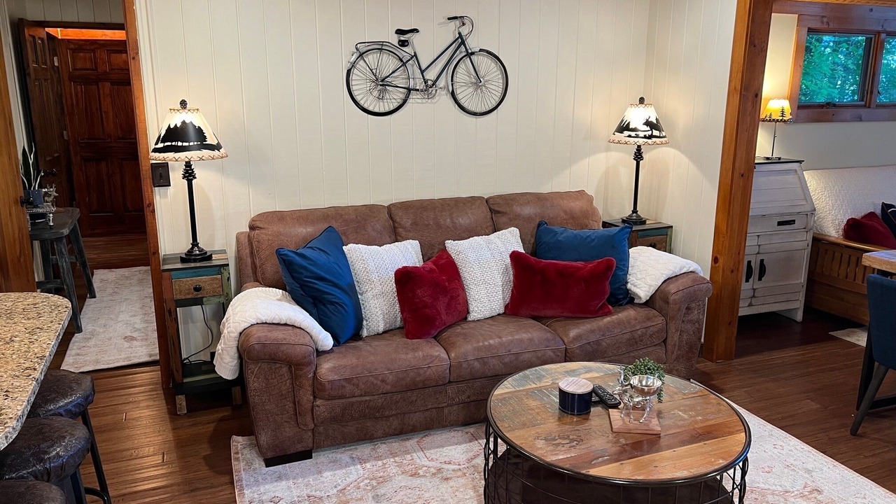 Photo of Livingroom in Harbor Springs