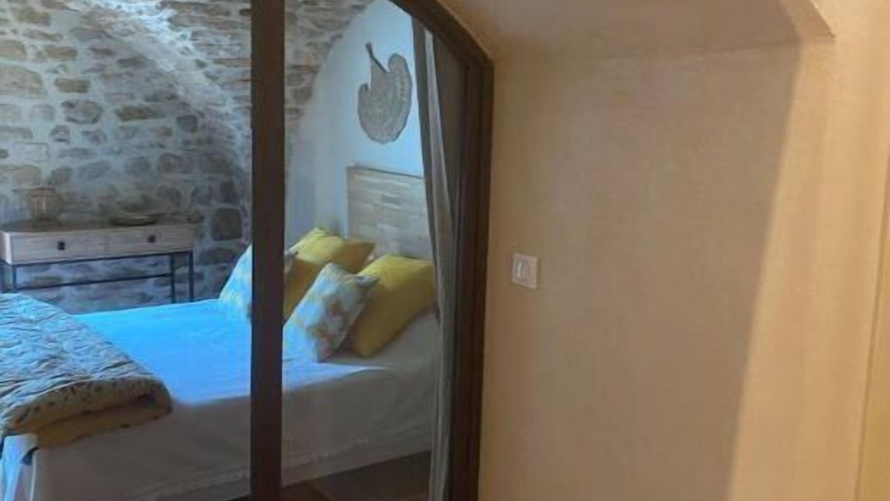 Photo of Bedroom in Pujaut
