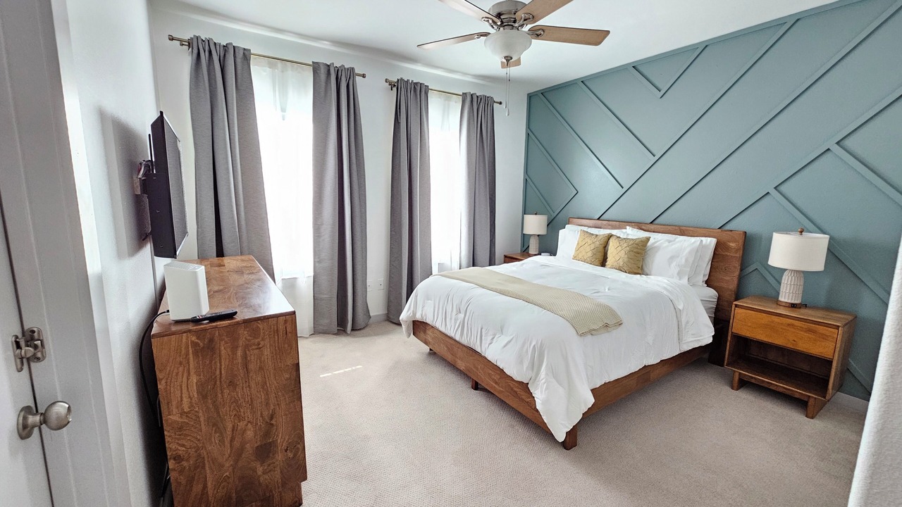 Photo of Bedroom in Midtown