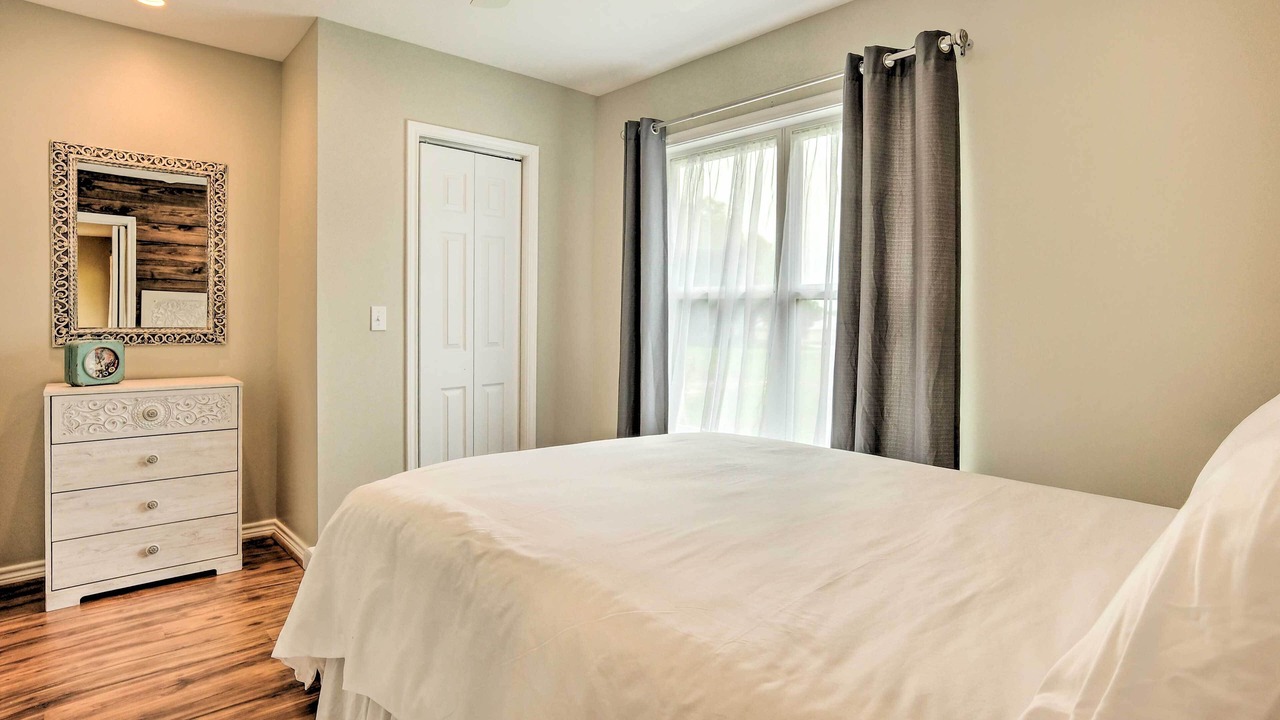 Photo of Bedroom in Brenham
