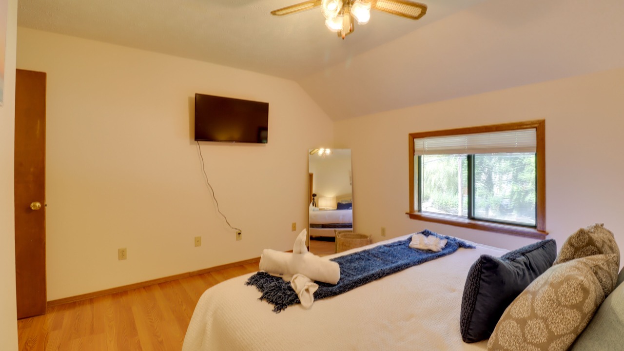 Photo of Bedroom in Tobyhanna