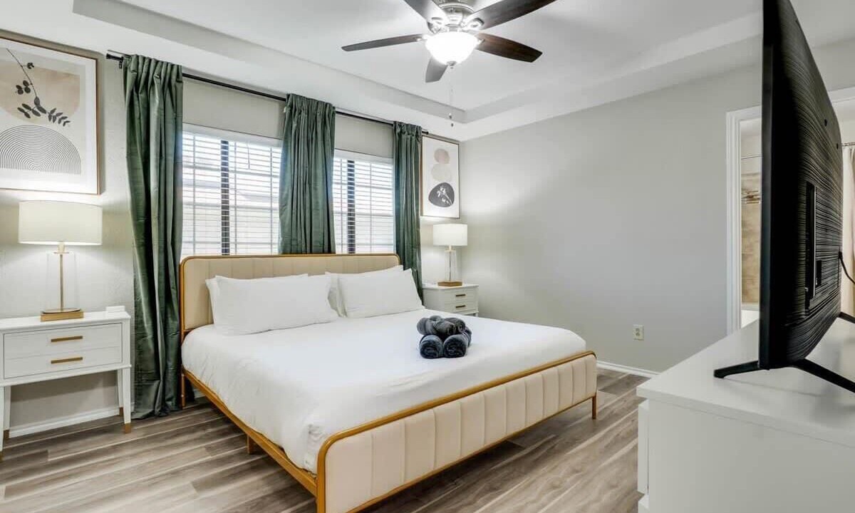 Photo of Bedroom in Lewisville