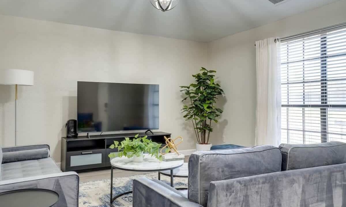 Photo of Livingroom in Lewisville