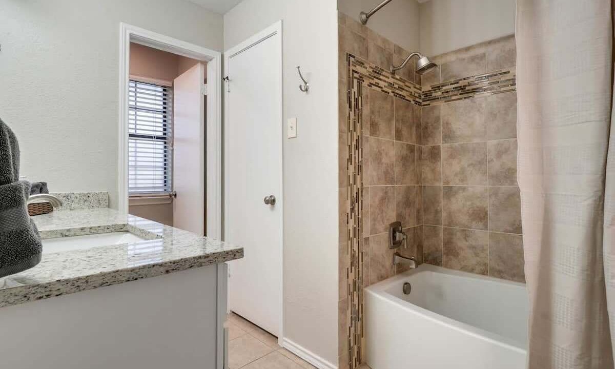 Photo of Bathroom in Lewisville