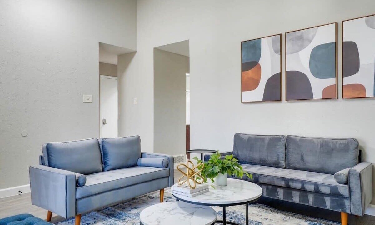 Photo of Livingroom in Lewisville