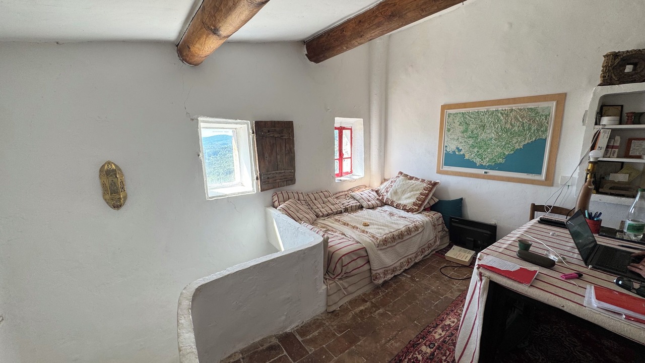 Photo of Bedroom in Rustrel