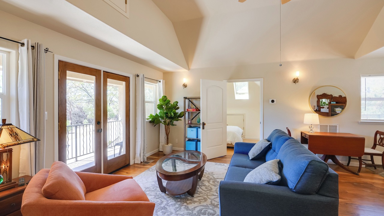 Photo of Livingroom in Colfax