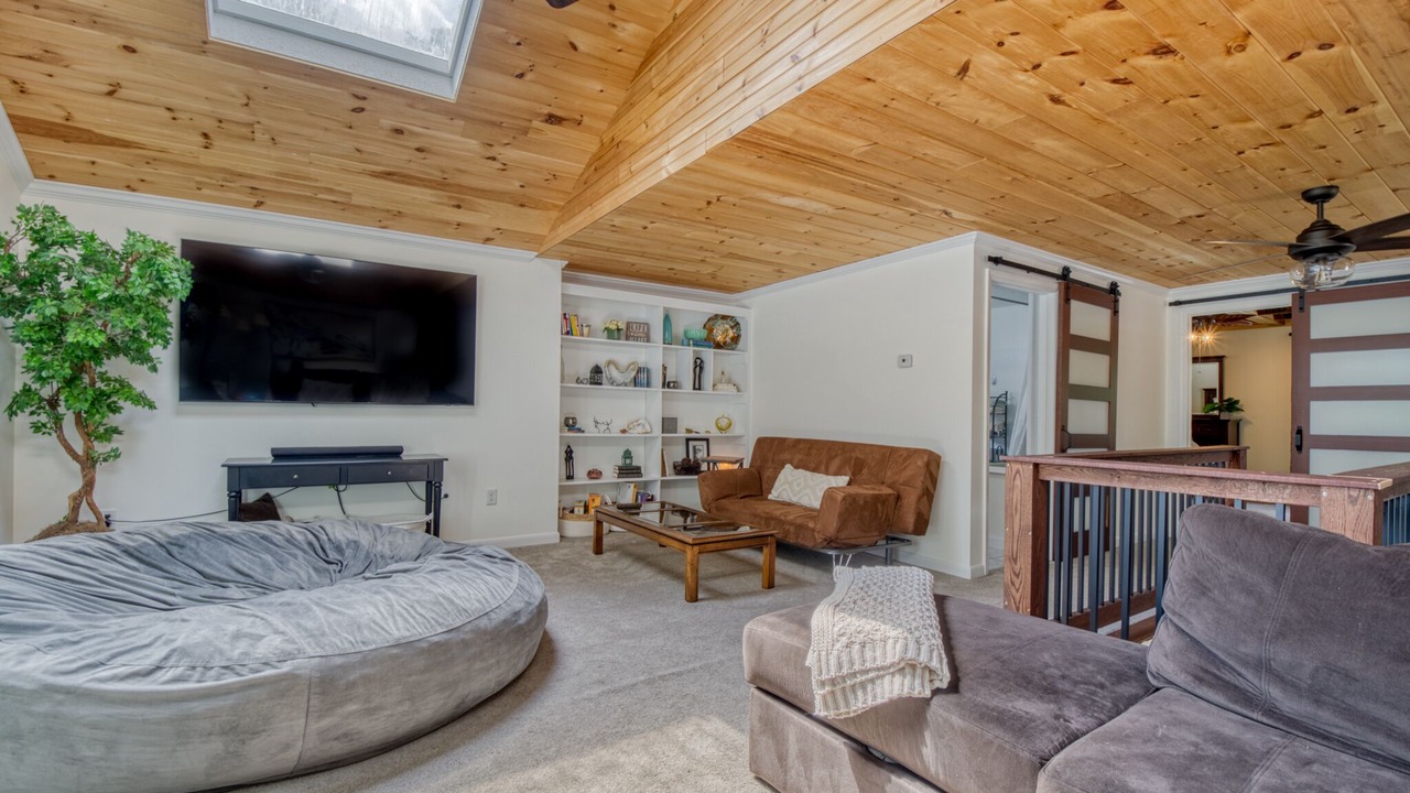 Photo of Livingroom in Ashford