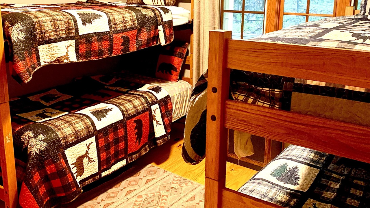 Photo of Bedroom in Valley Head